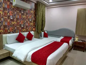 Hotel Aamantran Avenue - Image 4