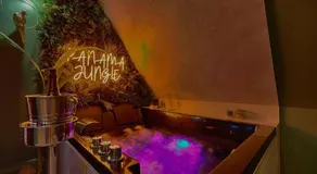 Welcome to Panama Jungle/Jacuzzi - Image 4