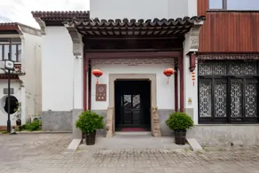 Floral Tongli Lanyuan Homestay - Image 2