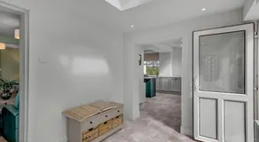 Cromer Coastal 6-Bed House l Near Beach, Parking & Garden - Image 3
