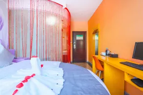 Shell Ganzhou Central Theme Hotel - Image 5