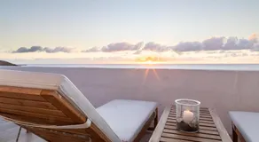 Seaside Home Jacuzzi Pool Free Surf Retreat - Image 5