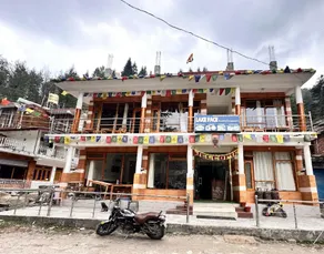 Barot-Hotel lake face - Image 3