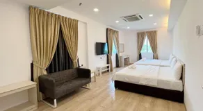 Vvip Hotel - Image 4