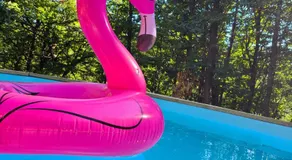 Roulotte avec piscine la jonquille - Image 2