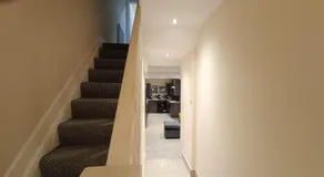Triplex Hot Tub House with Private Garden - Image 5