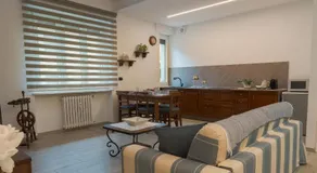 Casa Kennedy Apartments - Image 2
