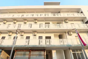 OYO Flagship Metro Inn - Image 4