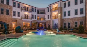 Landing Incredible 2BD Pool Clubhouse - Image 4