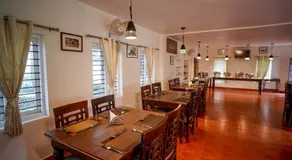 Stanmore Garden Bungalow - Image 4