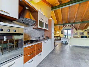 Abgelegene Wohnung mit Balkon - Image 4