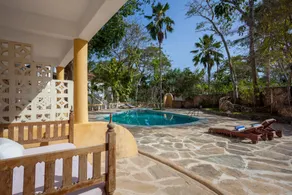 Blue Marlin Beach Hotel  - Image 3