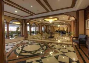 Avari Towers Karachi - Image 3