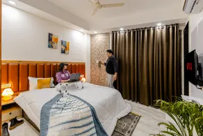 Lime Tree Luxury 2BHK Serviced Apartment Near Artemis Hospital Gurgaon - Image 5