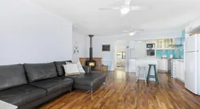 Pebble Cottage - Image 2