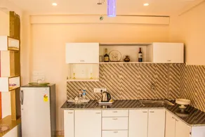 Luxury Apartment - Image 4