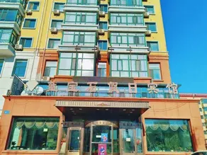 Lanbaoshi Holiday Hotel - Image 3