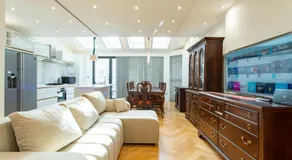 Unwind 2Bed with Garden, Sauna and Hot Tub - Image 2
