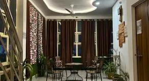 Max Guest House - Image 2