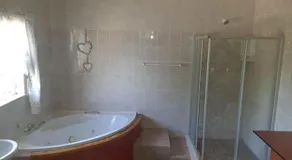 Cynthias Country Farm Stay 5bedroom - Image 2