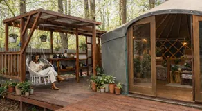 Holt Woodland Glamping - Shepherd Huts & Yurts Dog Friendly - Image 5