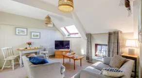 Town Farm Cottages Beadnell by Coast & Country Stays - Image 2