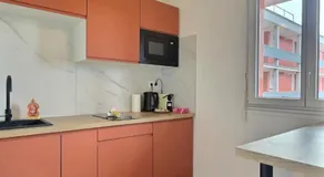 Cozy La Rocade apartment with free parking - Image 3