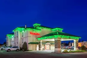 Ramada by Wyndham Lloydminster - Image 3