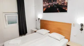 Hotel Holland Lodge - Image 2