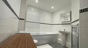 4- bedroom , 1 living room Apartment Near Emirates Stadium - Image 5