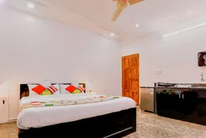 OYO Home 26604 Alluring Studios Nerul - Image 3