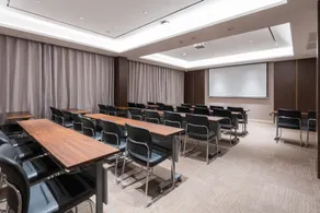 Home Inn Plus Shijiazhuang Zhengding Airport - Image 5