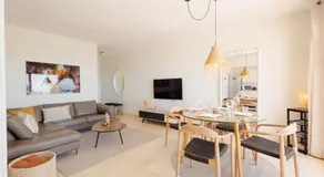 Modern beachside Penthouse with amazing sea views in Costabella, Marbella - Image 2