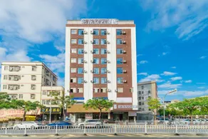 ELong Anyun Hotel - Image 5