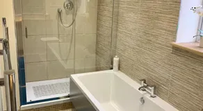 Deri-Down Guest House - Image 2