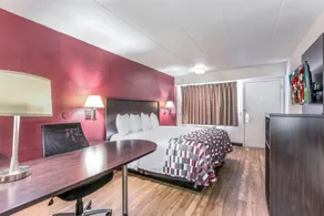 Red Roof Inn Columbia, MO - Image 5