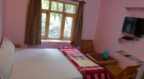 Cottage Mini For Backpackers & Small Family - Image 2