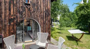 Tiny House, podkrovní apartmán a apartmán s výhledem do zahrady - Image 2