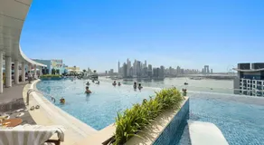 Stylish 1BR in Palm Jumeirah with Rooftop Pool - Image 3