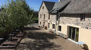 AUX PORTES D'AUBRAC studio 2 personnes - Image 3