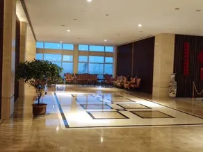 Weishanhu Holiday Hotel - Image 3