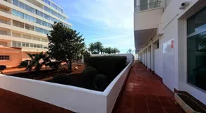 Apartamento en Rosas Santa-Margarita, con vistas al mar, piscina, y acceso directo a la playa - ES-204-42 - Image 3