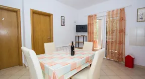 Apartments and Rooms Skalinada - Image 4