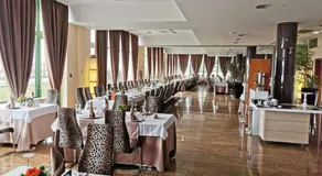ZOO hotel - Image 5