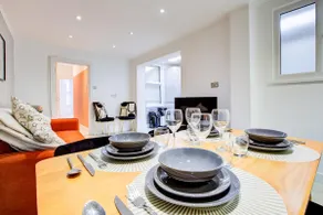 Perfect Booking | 2 Bed Home in Leyton - Image 5