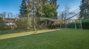 Luxury Period 7 Bed Mansion near Warner Bros - Image 5