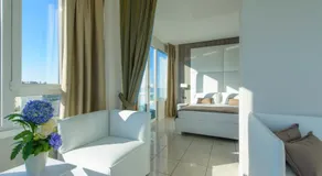 Hotel Cristallo - Image 2