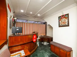 OYO 17056 Hotel Chandra Palace - Image 3