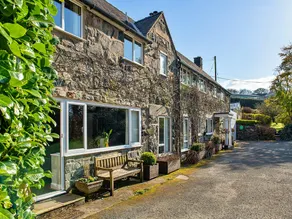 Riverside holiday home in Dolgellau, No Deposit - Image 4