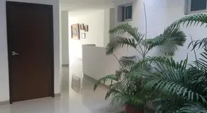 Mayva AprtaHotel - Image 4